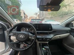 هیوندای i20